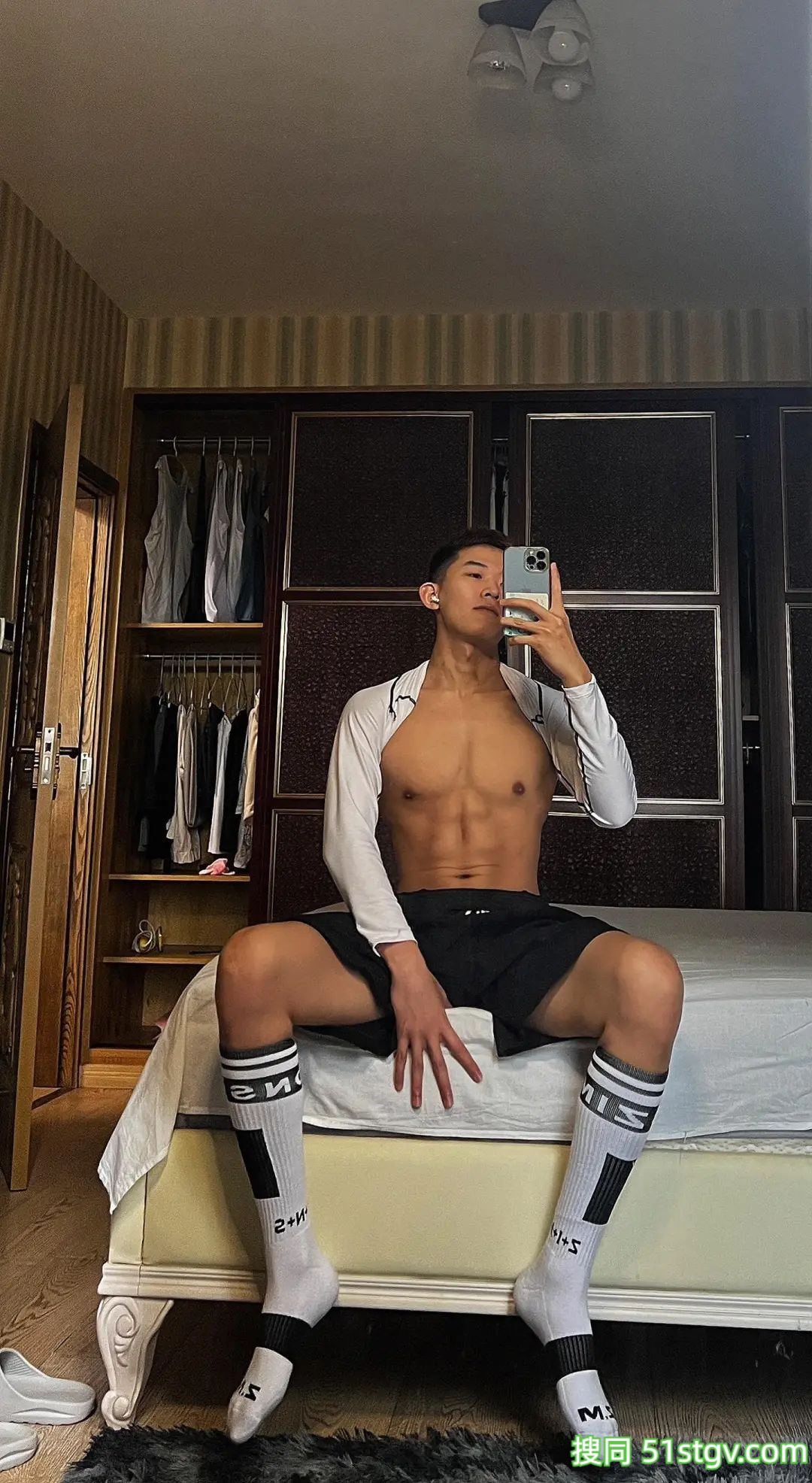 四川的大长腿黑皮小哥哥 - 51虹马