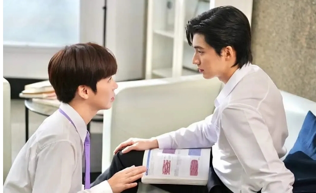 《四方极爱》四个故事，4对cp。 - 51虹马