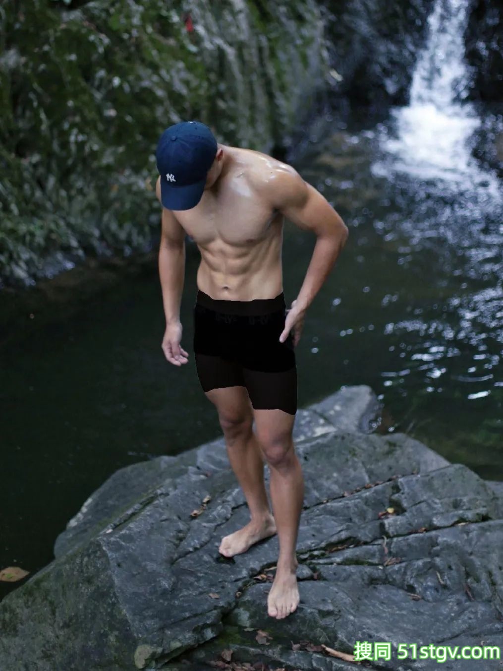 白白净净的体育生 - 51虹马