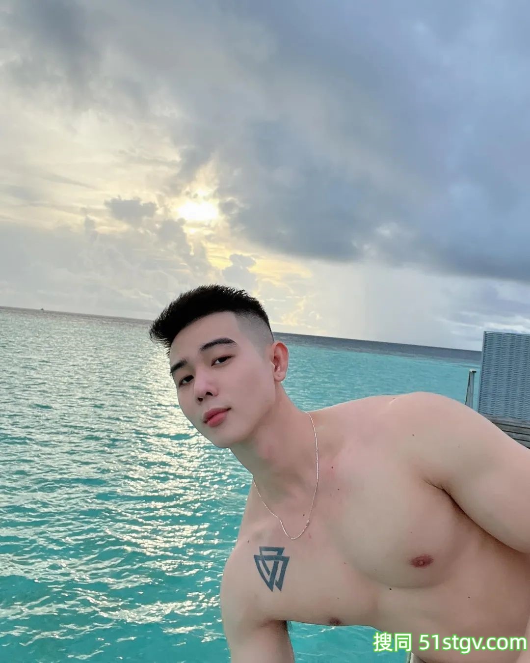 白白净净的男生，是谁家的玉面郎君 - 51虹马