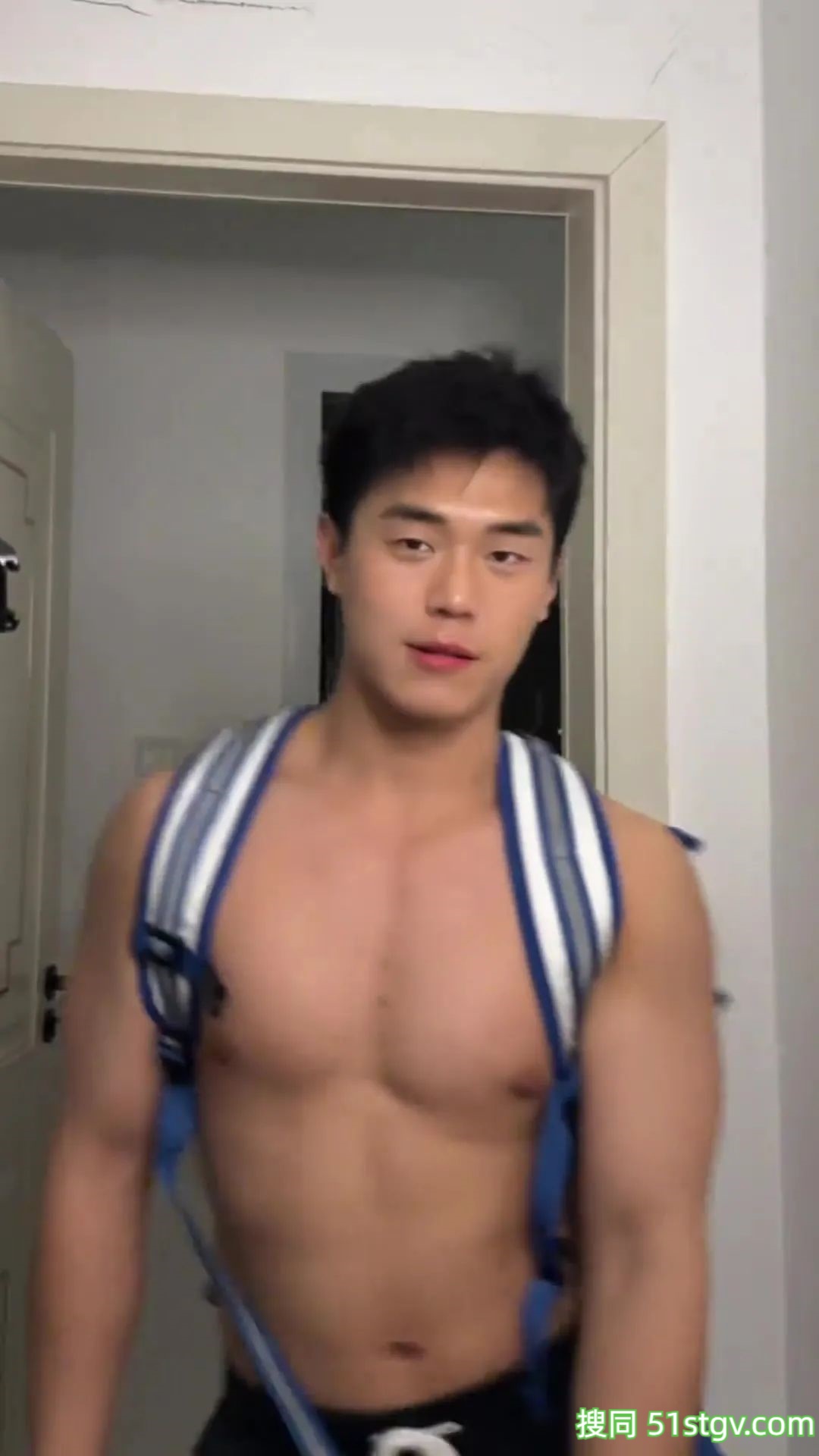 湖南的李石榴，脂包肌帅哥 - 51虹马