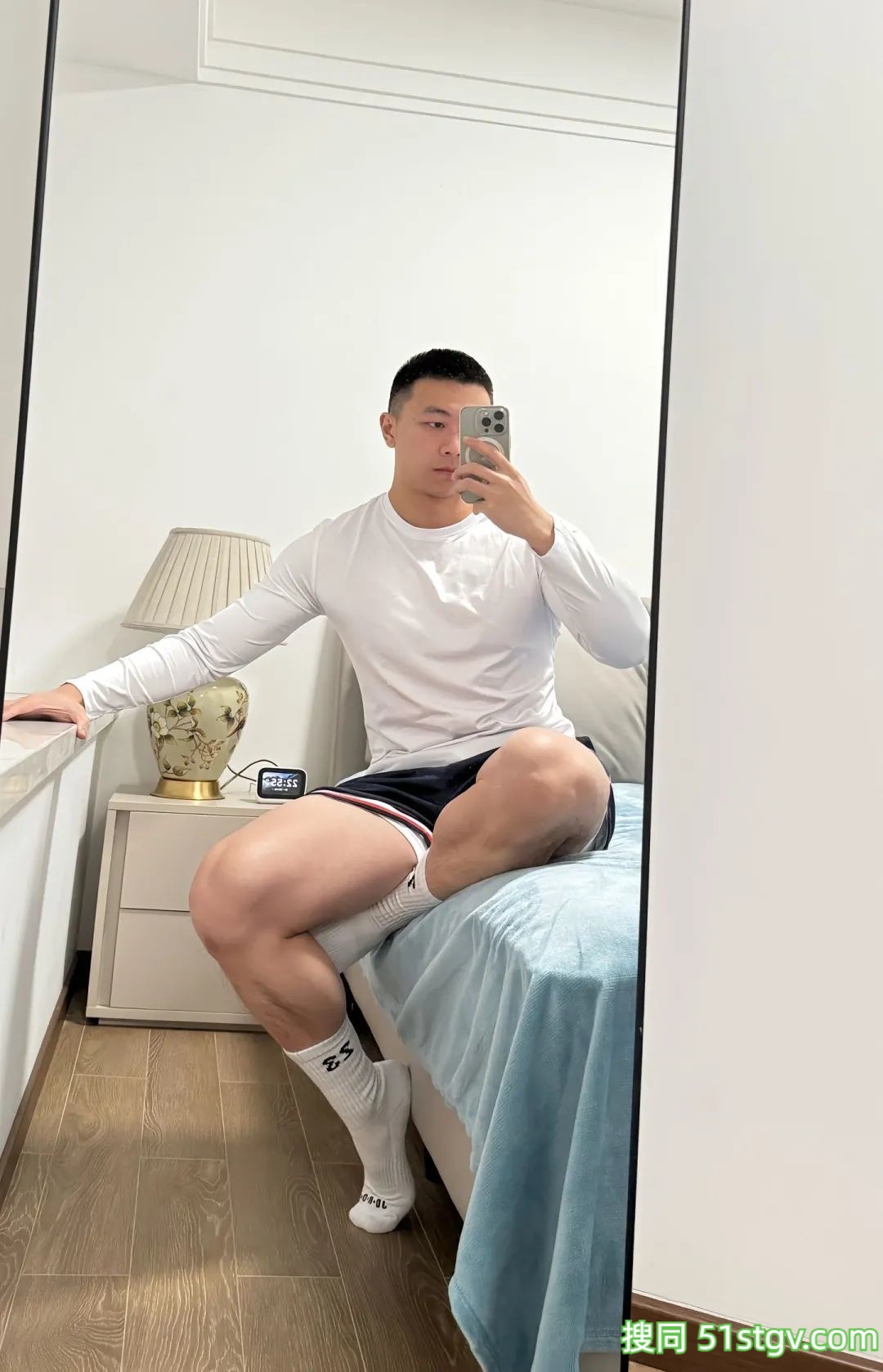 四川的寸头帅哥，大不列dian - 51虹马