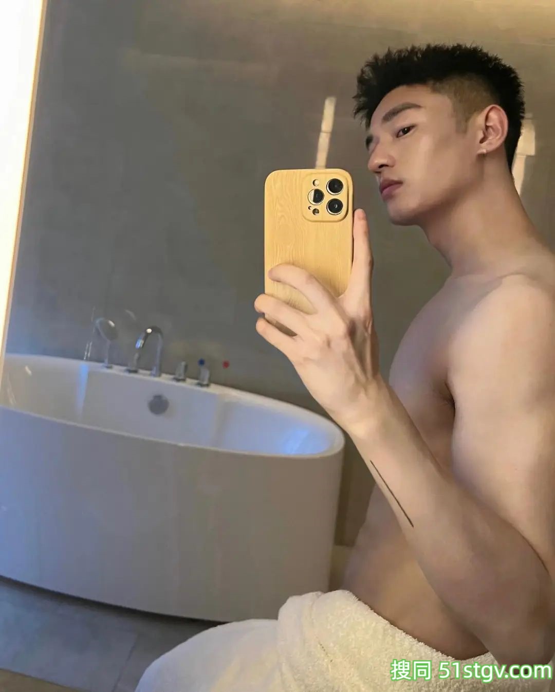 重庆的帅哥Damyle - 51虹马