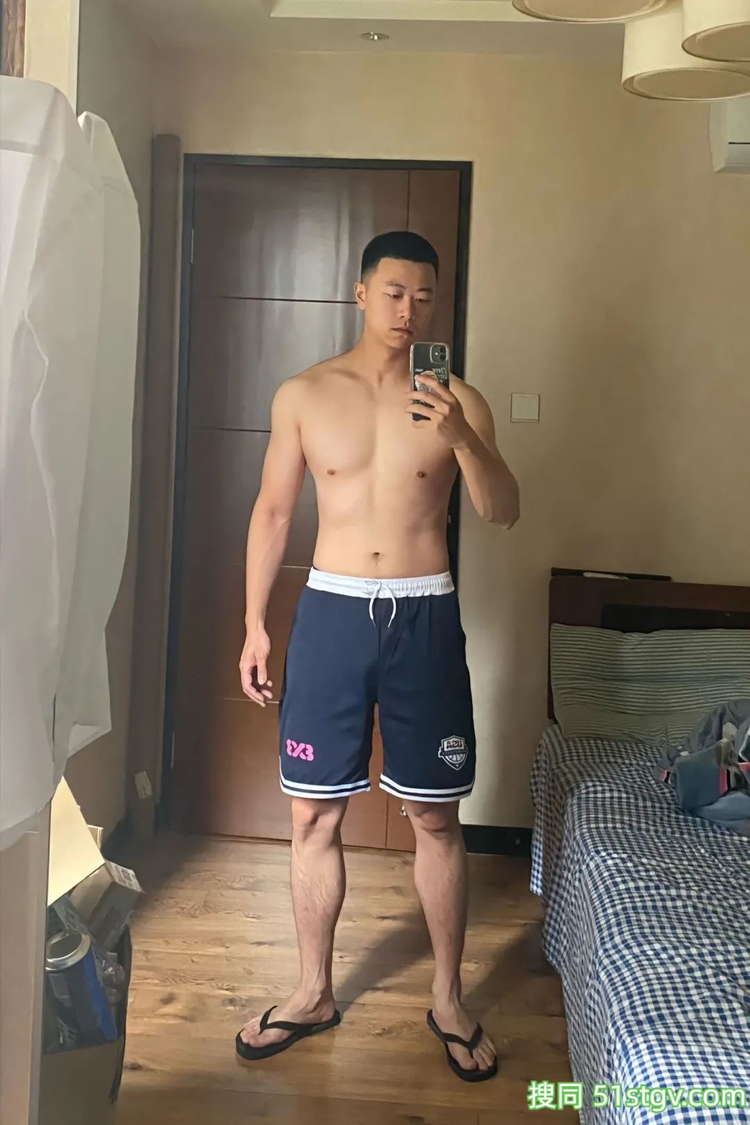 四川的寸头帅哥，大不列dian - 51虹马