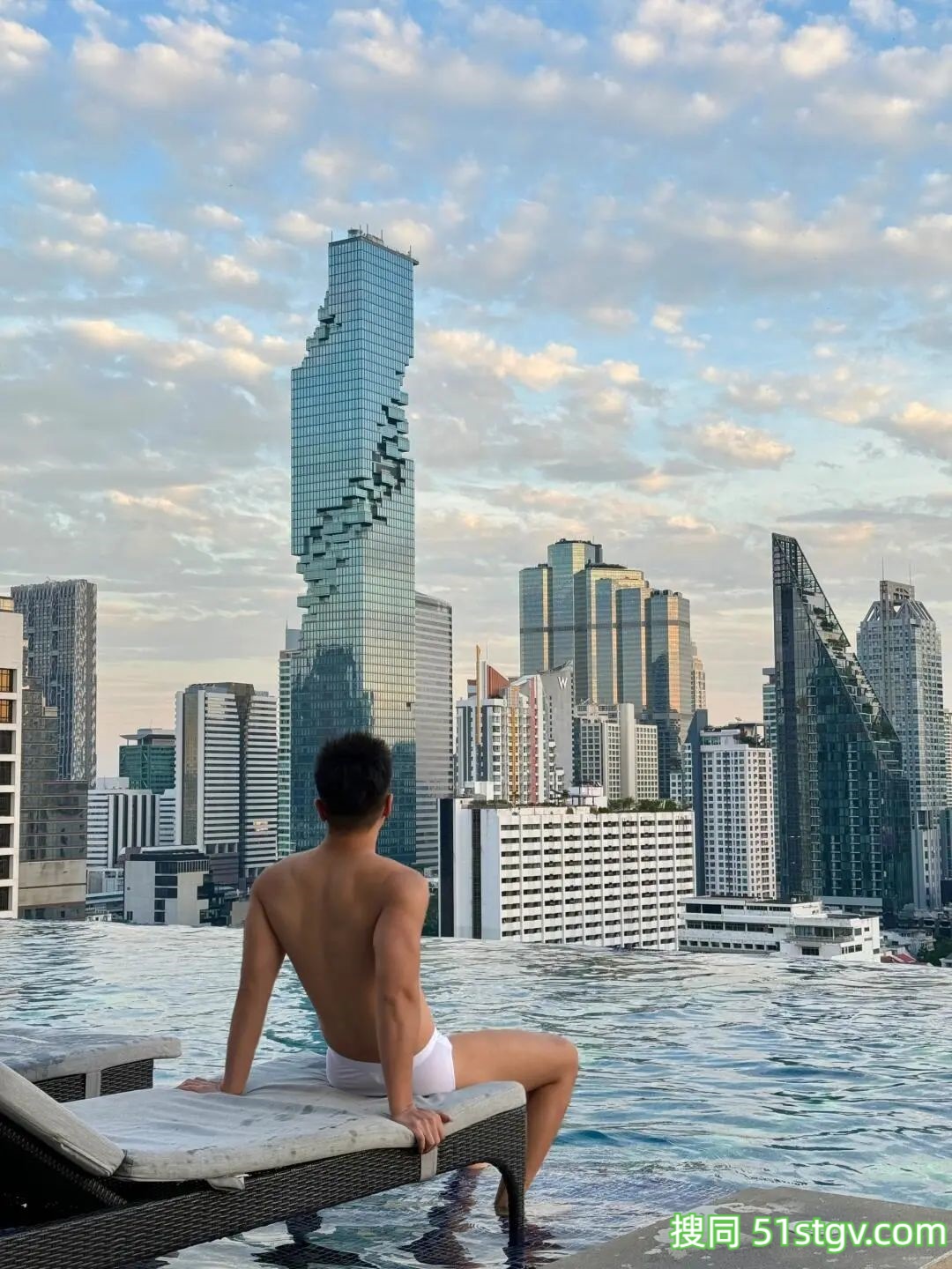 浙江的Canda - 51虹马