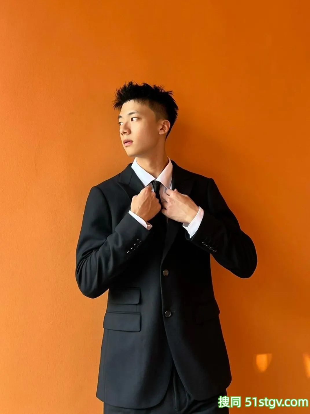 高颜值帅哥cninec，男大 - 51虹马