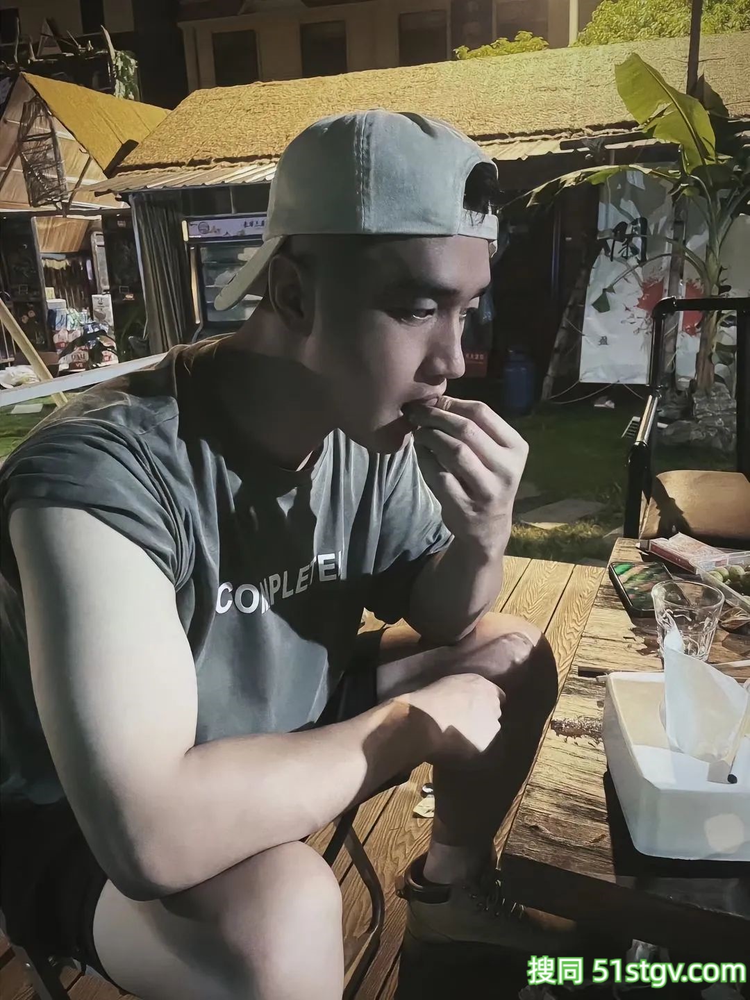 理想型男友，短发高个帅气 - 51虹马