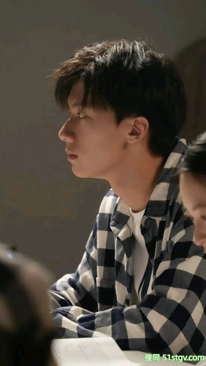 青春男大，重庆的cninec - 51虹马