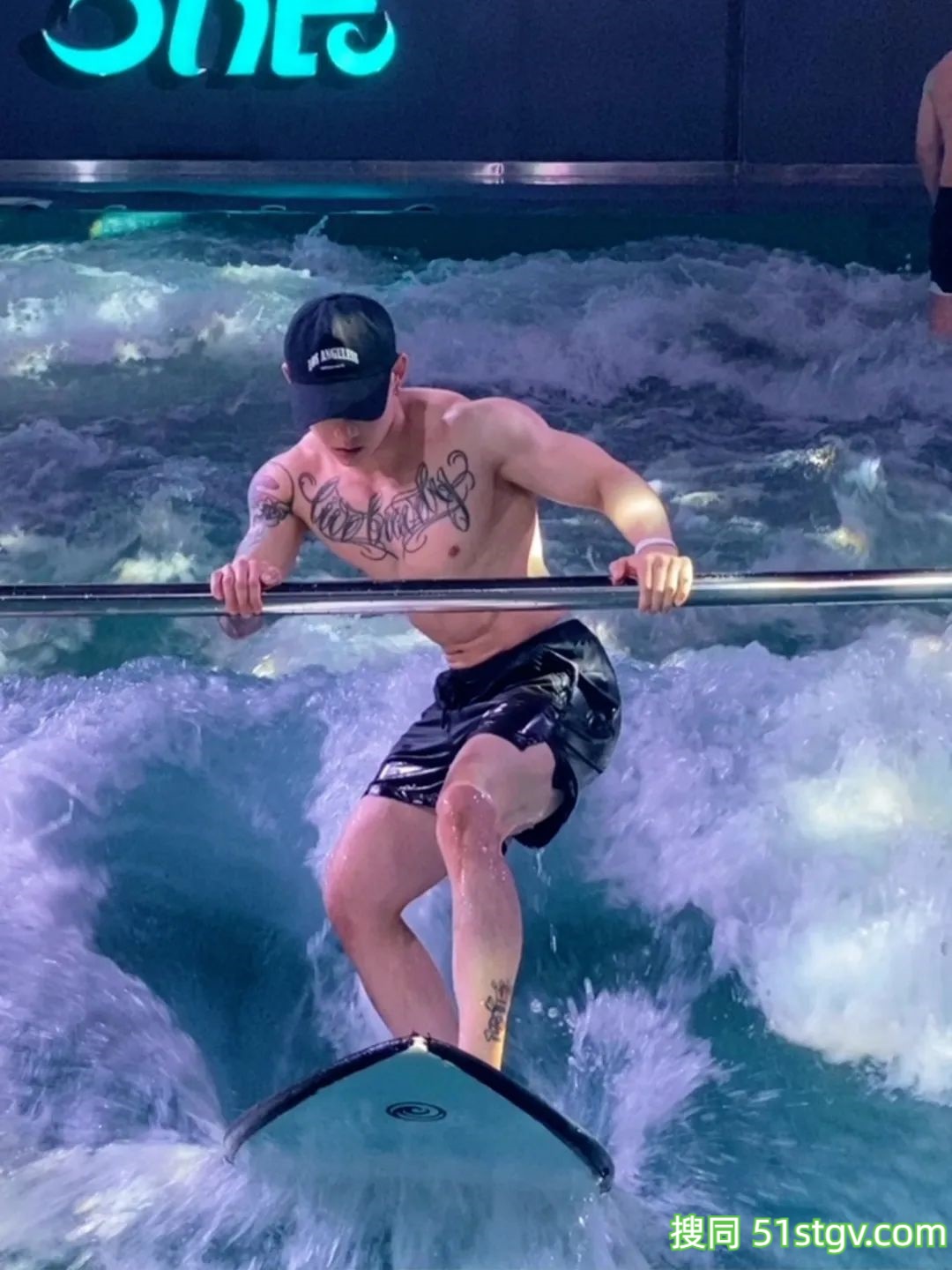 健身模特，热爱骑行的李小闹 - 51虹马