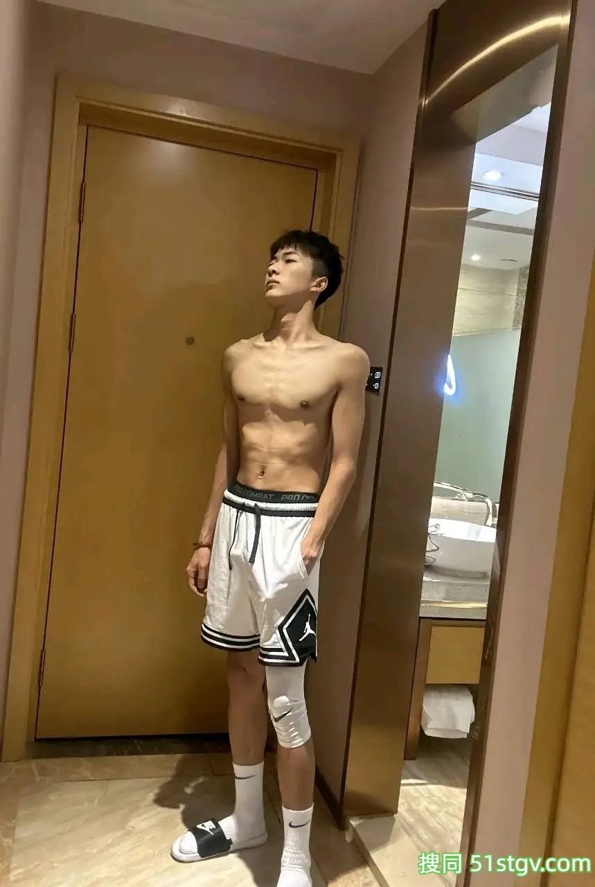 山东的男孩纸，李泽言 - 51虹马