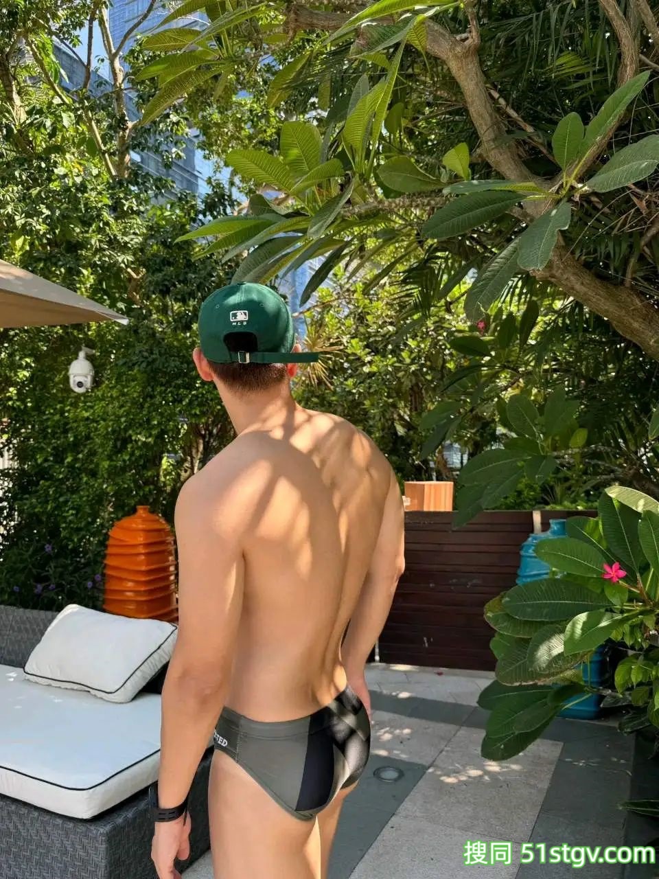 骑行的聪哥啊，身材是真好 - 51虹马