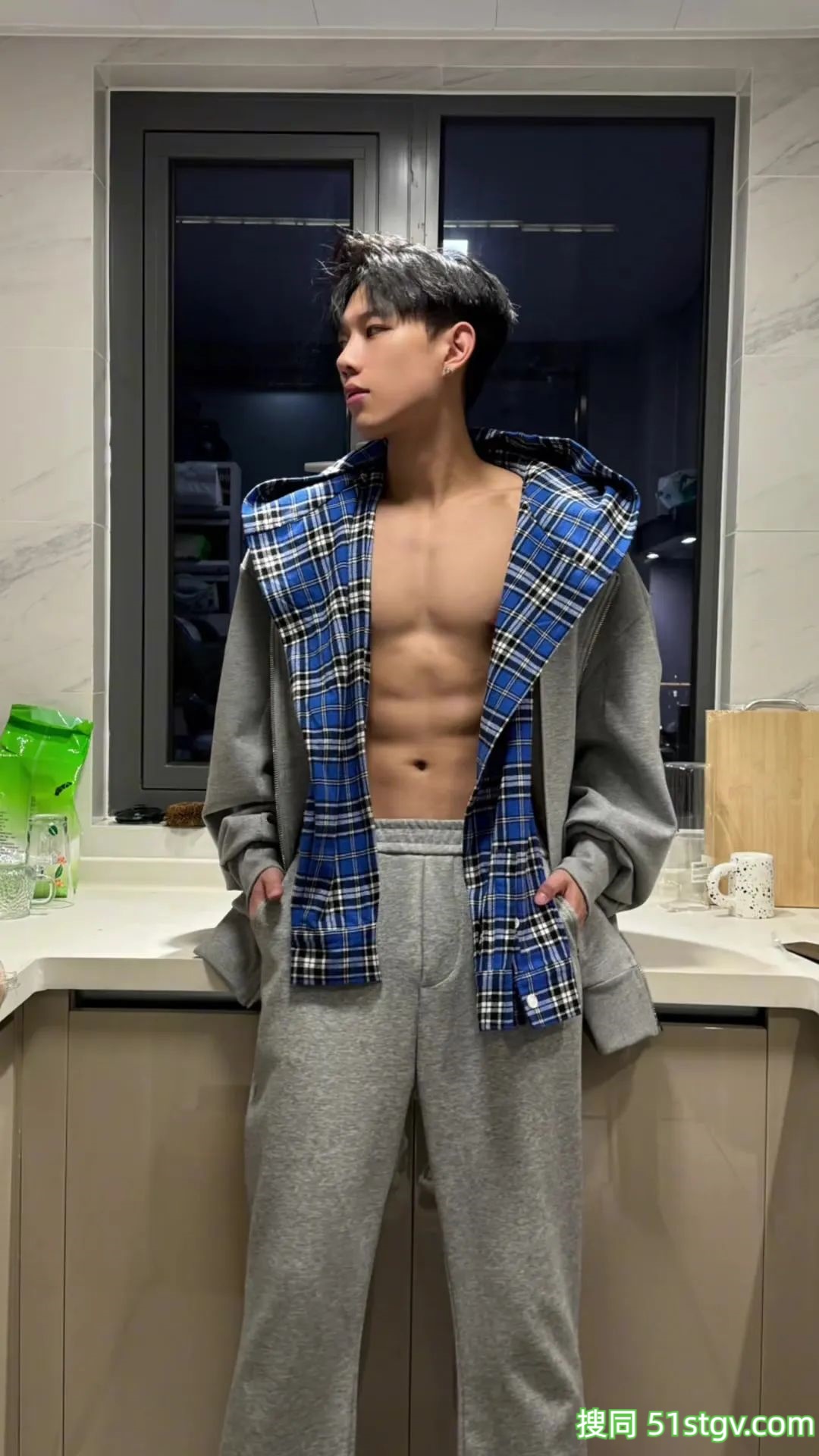 188CM长腿篮球帅哥，直男陈忱 - 51虹马