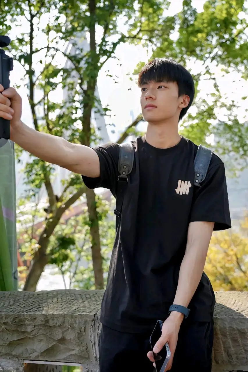 青春男大，重庆的cninec - 51虹马