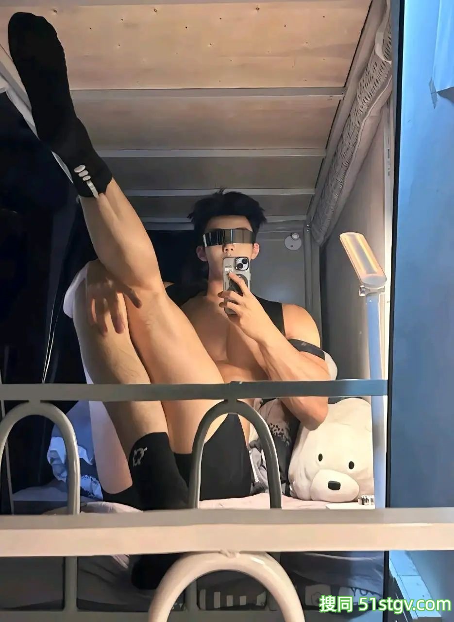 陕西的Mzc，大长腿帅哥 - 51虹马