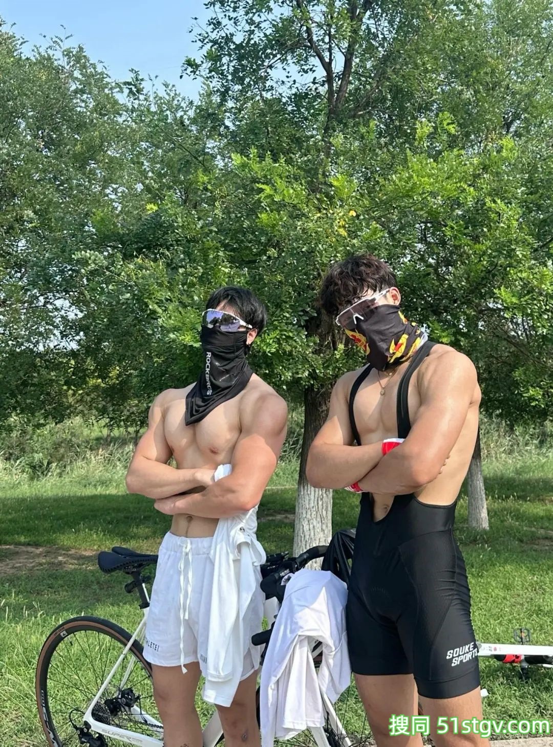 骑行的吕皓宇，好大块头 - 51虹马