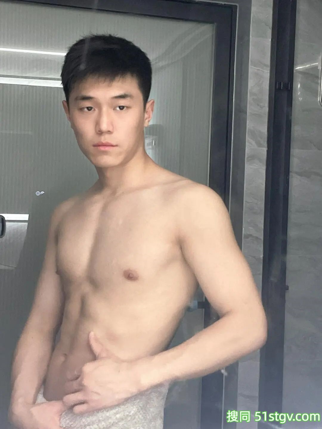 湖南的李石榴，脂包肌帅哥 - 51虹马