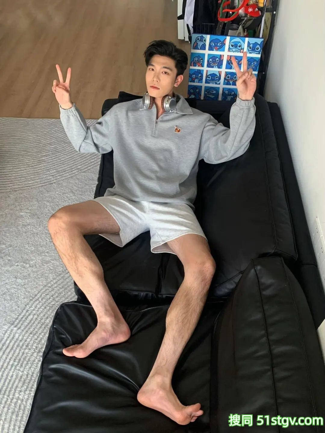 一个舞蹈老师，湾NAW - 51虹马