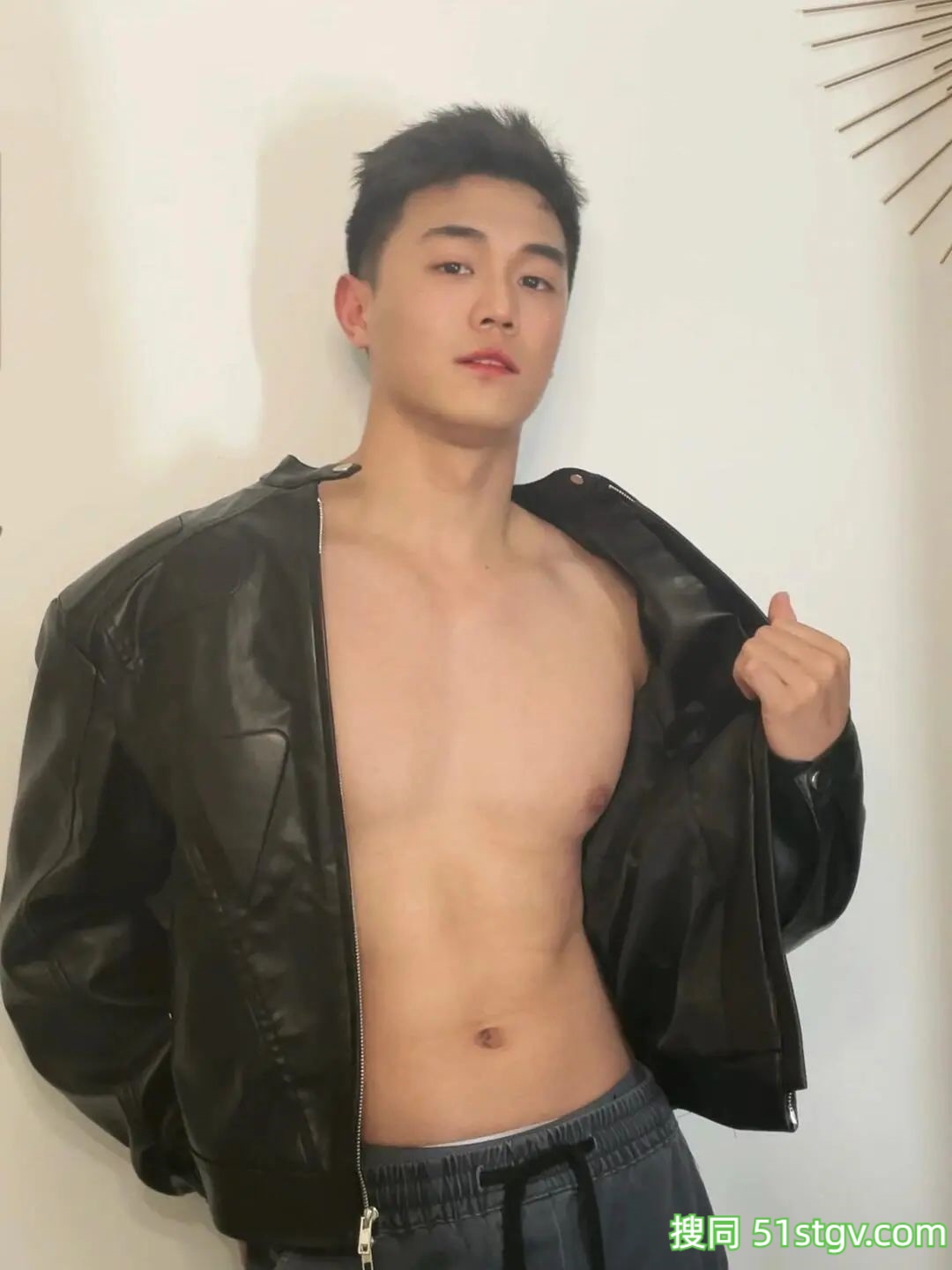 湖南的李石榴，脂包肌帅哥 - 51虹马