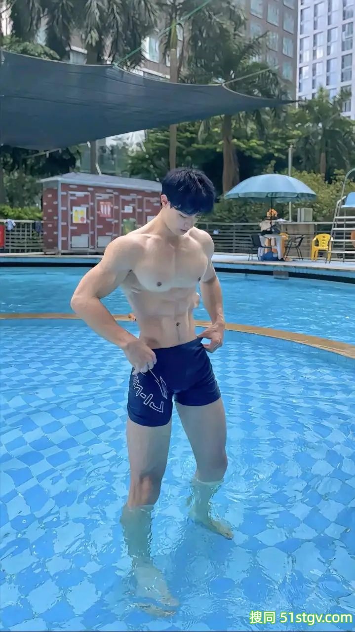 广东肌肉帅哥，大肥狗 - 51虹马