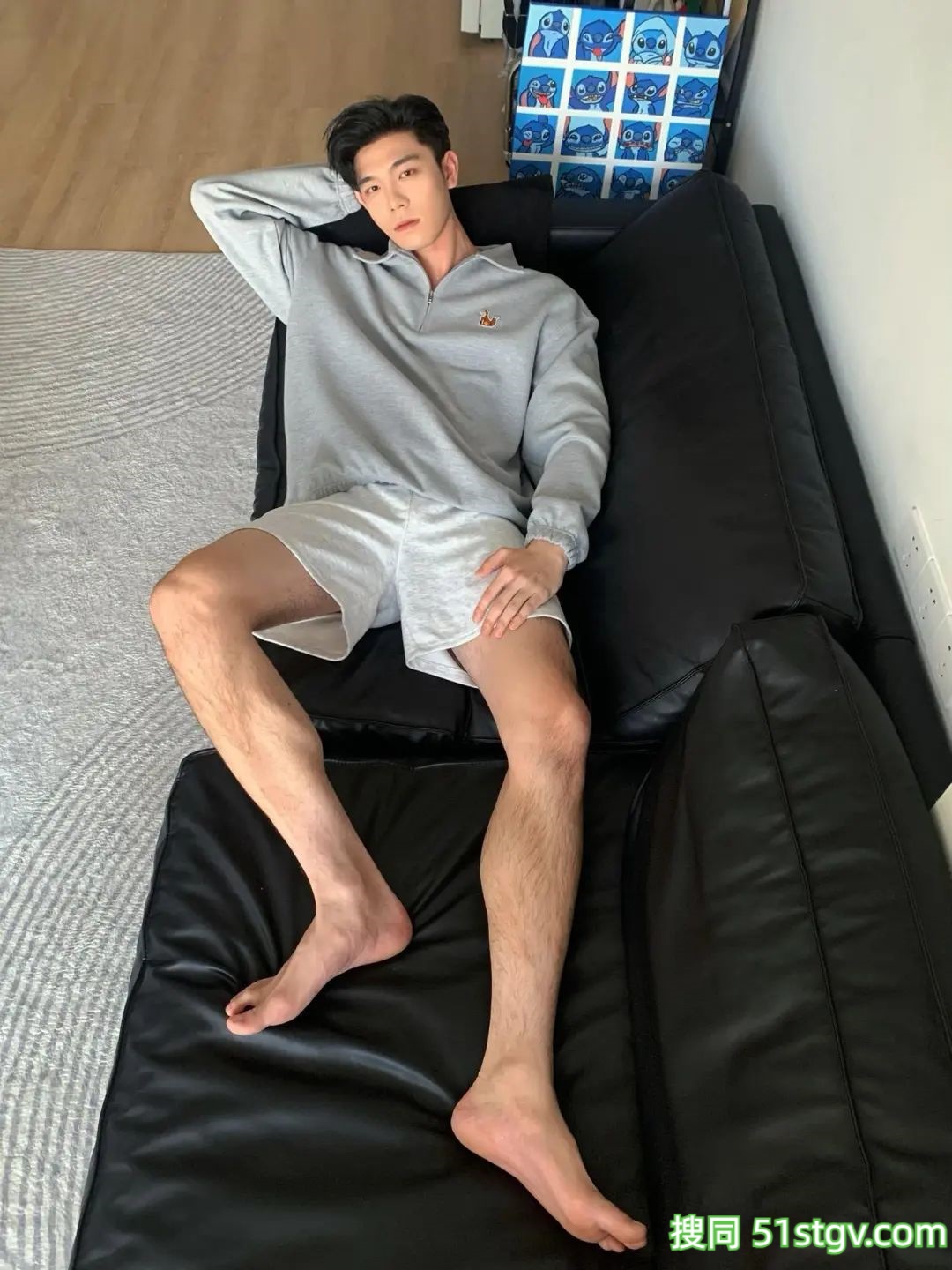 一个舞蹈老师，湾NAW - 51虹马