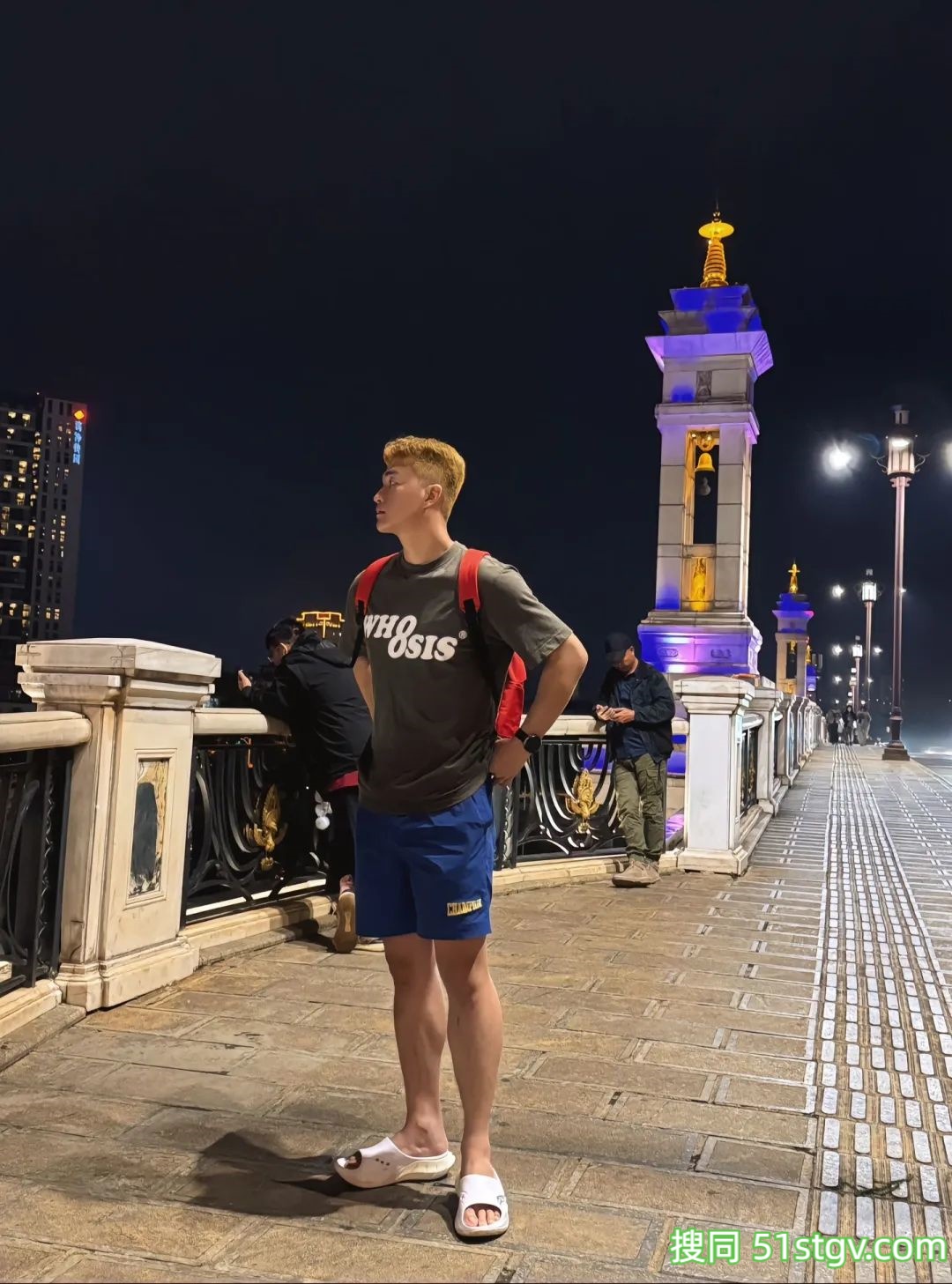 理想型男友，短发高个帅气 - 51虹马