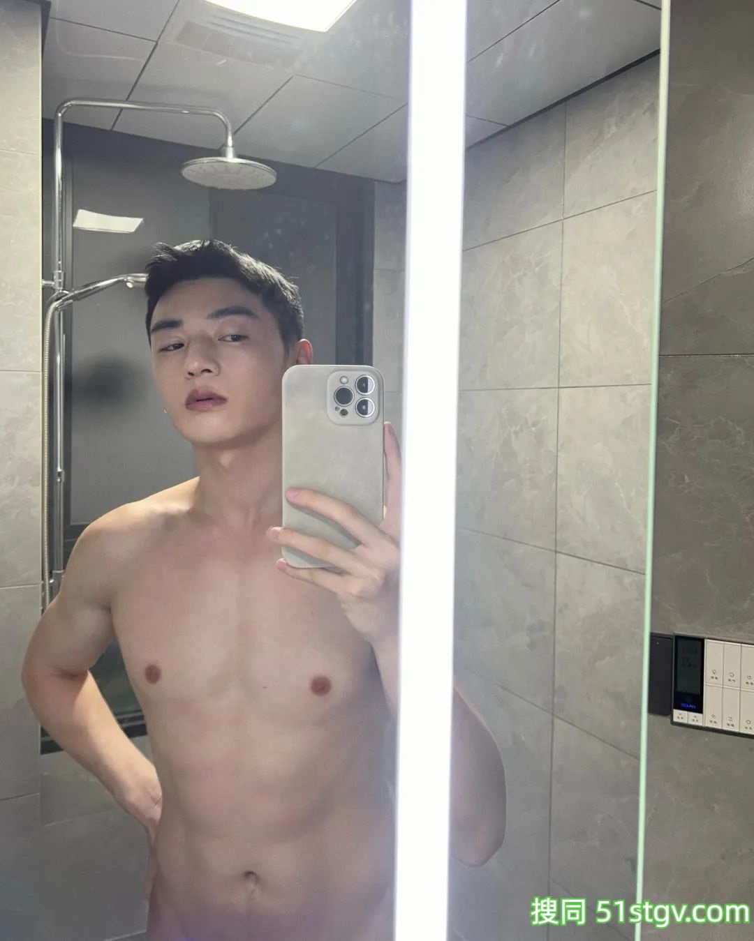 重庆的帅哥Damyle - 51虹马