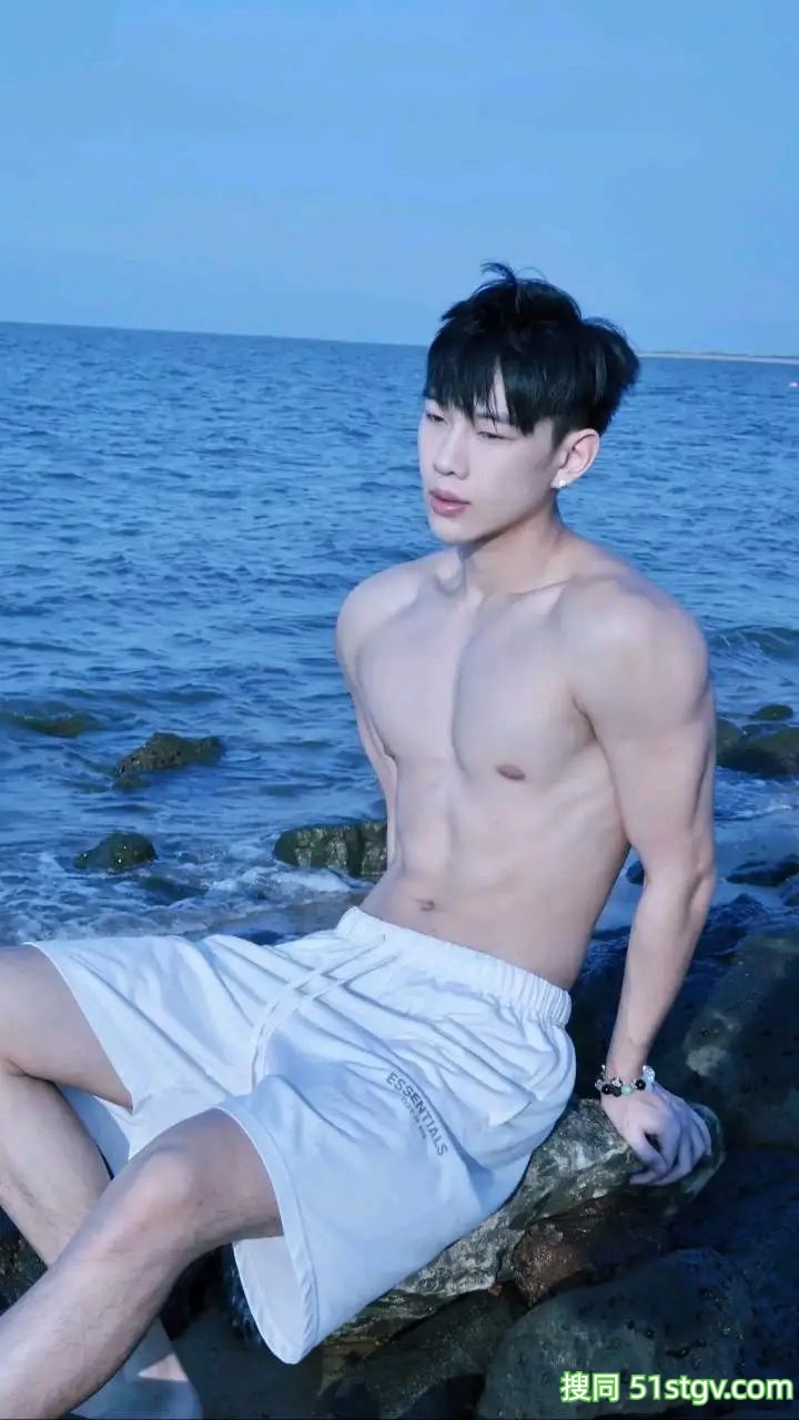 188CM长腿篮球帅哥，直男陈忱 - 51虹马