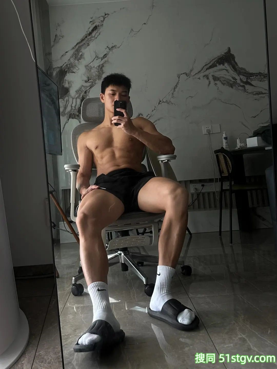 黑皮体育生zeyang-51虹马