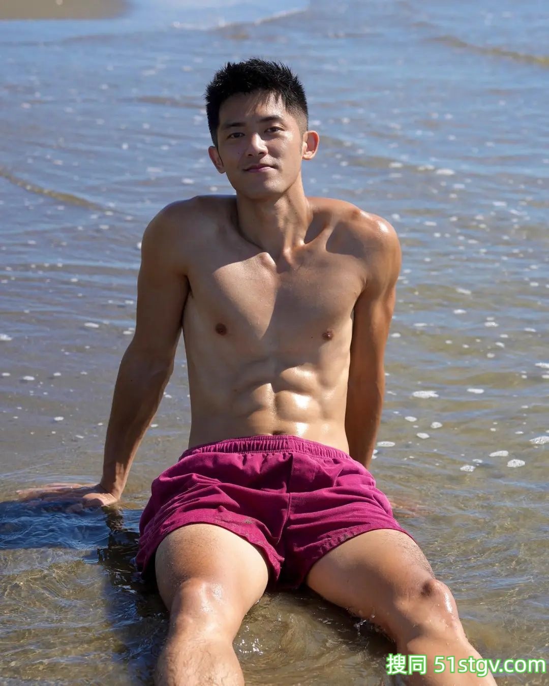 Adam骑着心爱的小摩托 - 51虹马