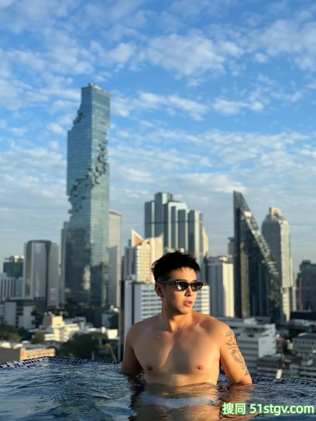 浙江的Canda - 51虹马