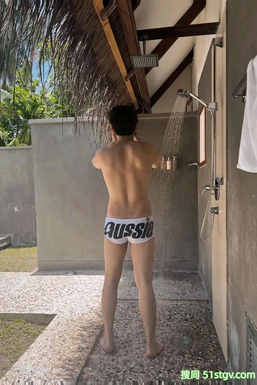 四川的帅哥哥，熊仔吃不饱 - 51虹马