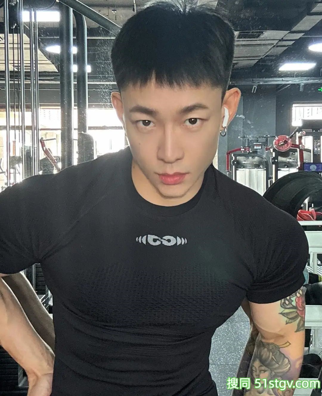 健身模特，热爱骑行的李小闹 - 51虹马