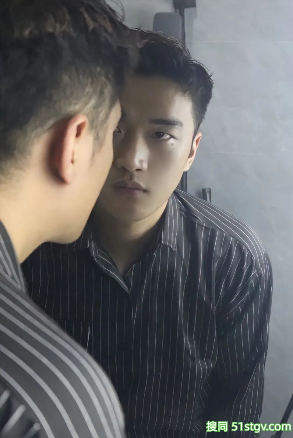 理想型男友，短发高个帅气 - 51虹马