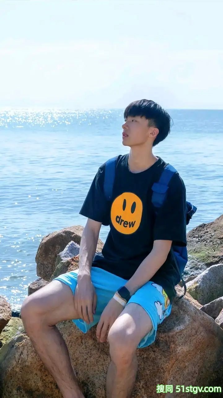 青春男大，重庆的cninec-51虹马