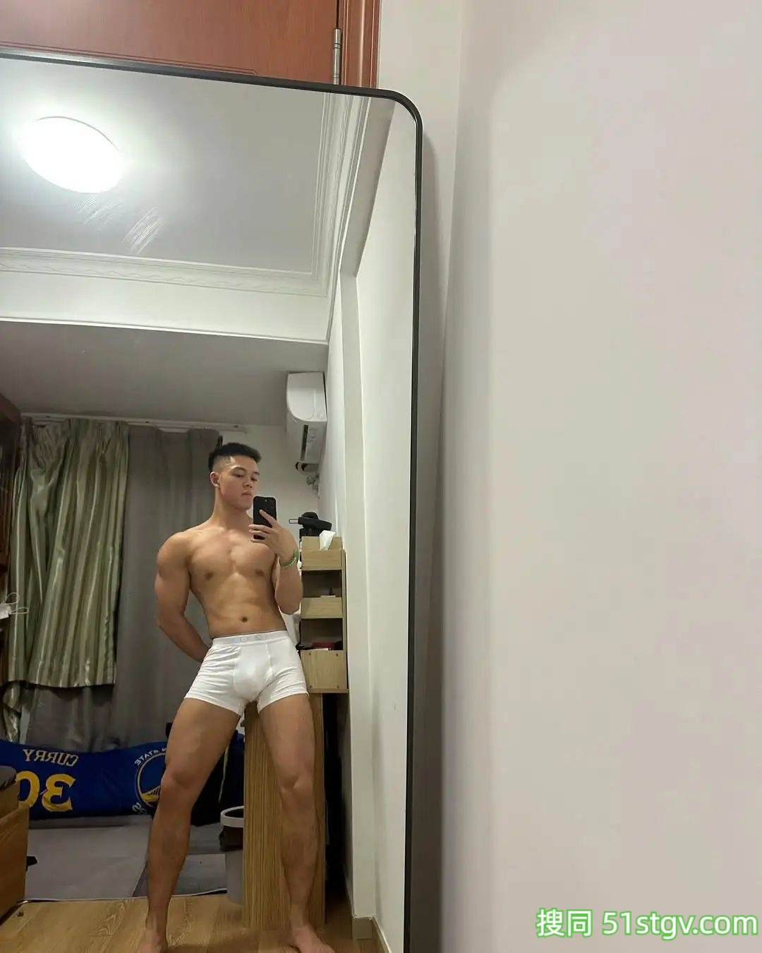 你家男友，陈默 - 51虹马