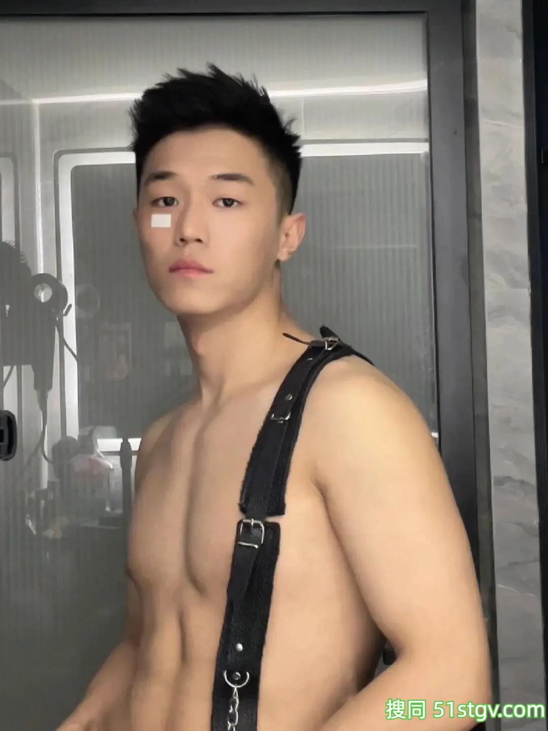 湖南的李石榴，脂包肌帅哥 - 51虹马