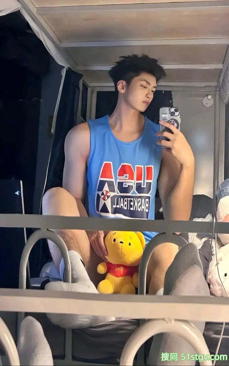 陕西的Mzc，大长腿帅哥-51虹马