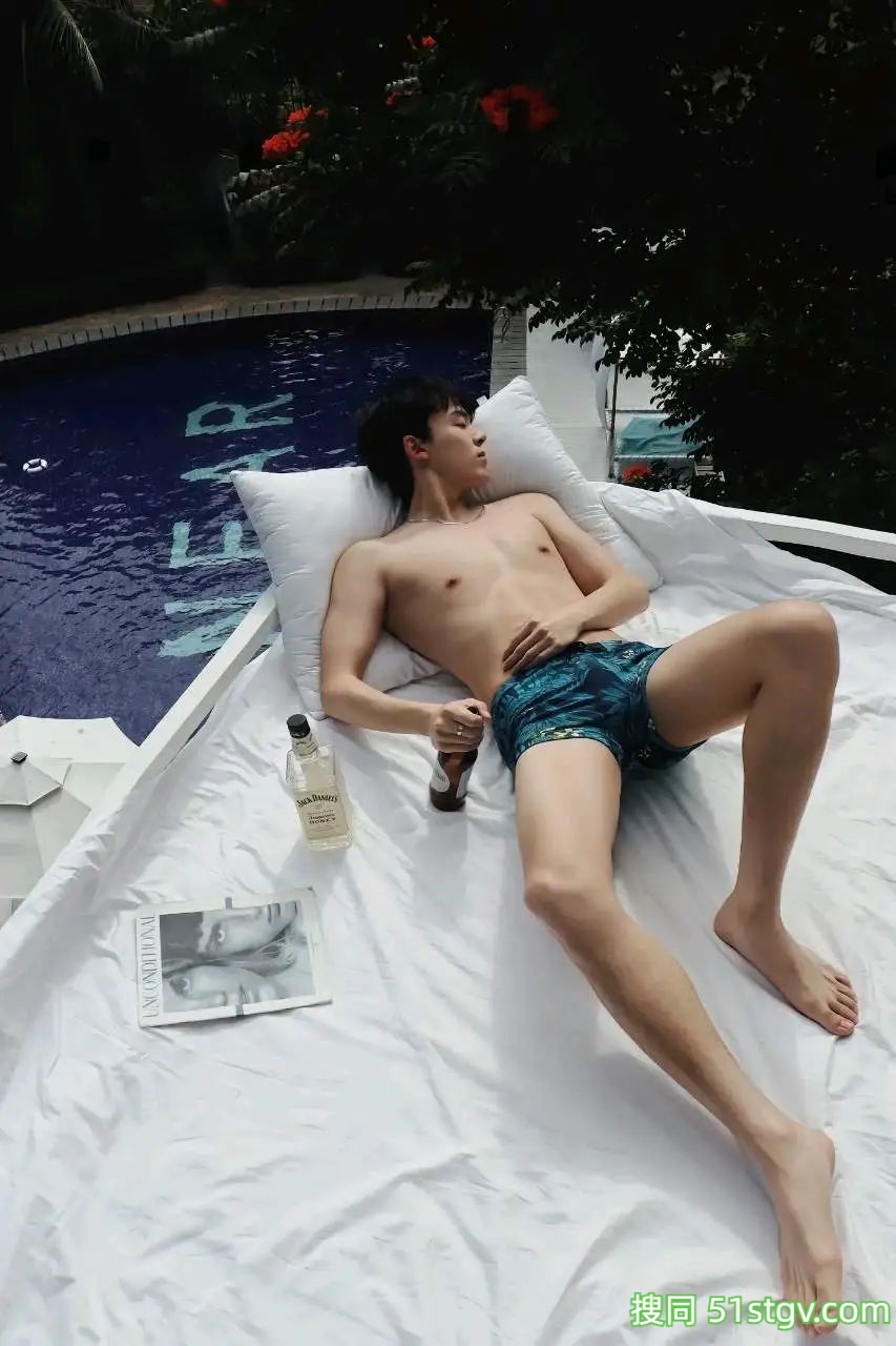 四川的帅哥哥，熊仔吃不饱 - 51虹马