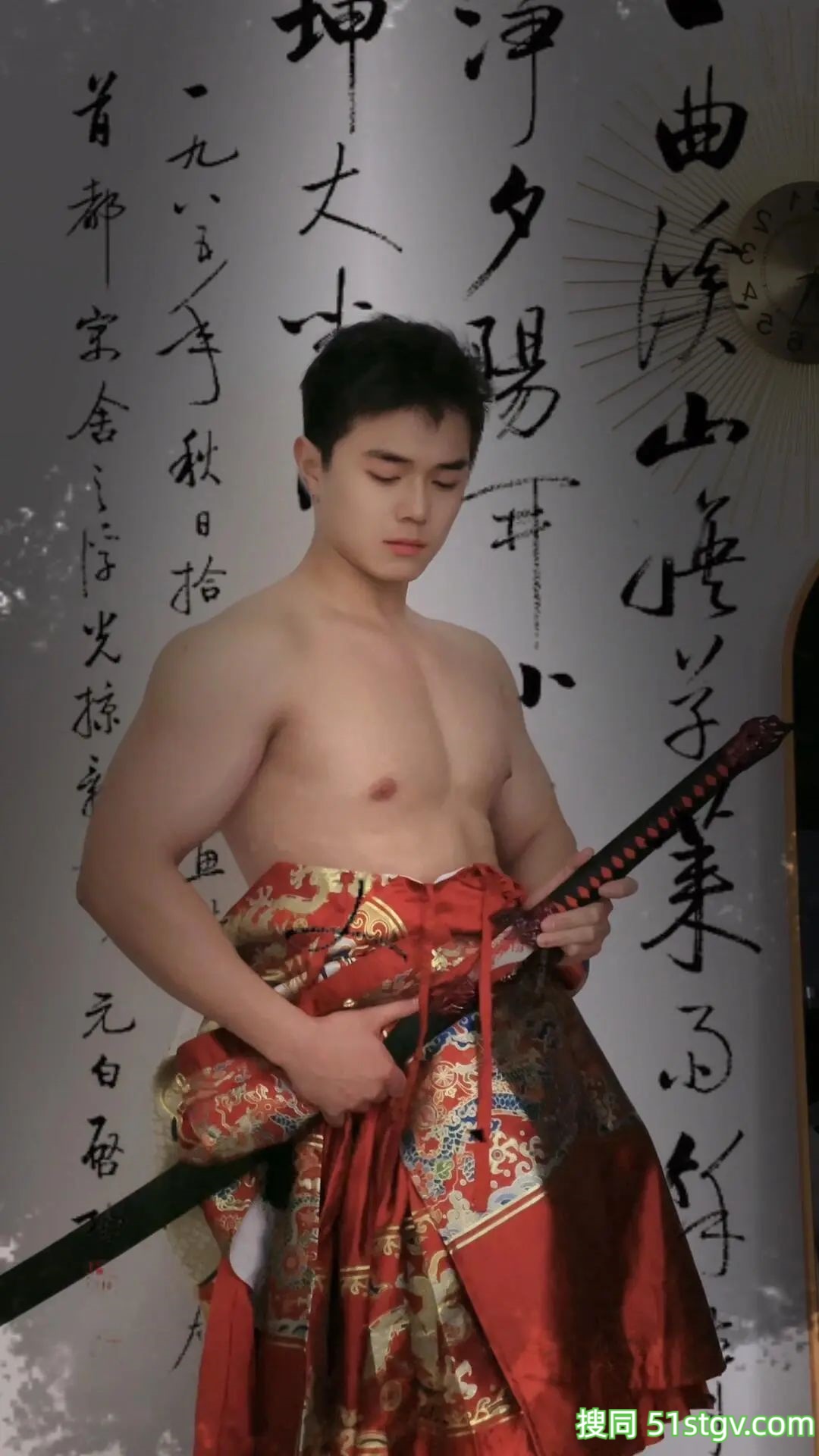 湖南的李石榴，脂包肌帅哥 - 51虹马