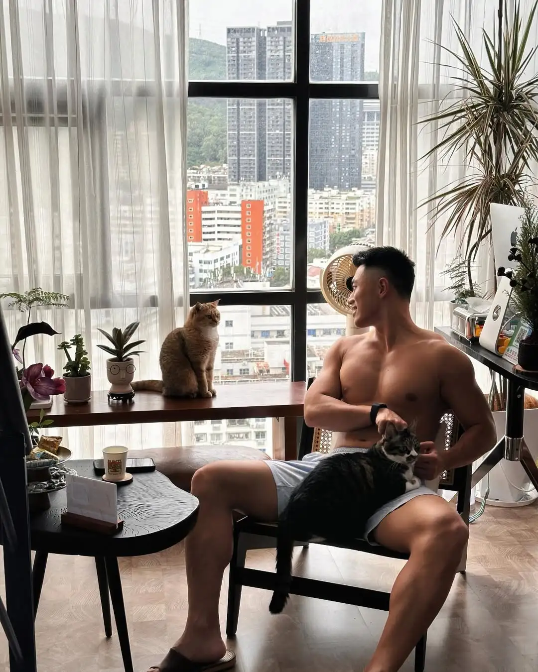 黑皮体育生，泡澡 - 51虹马