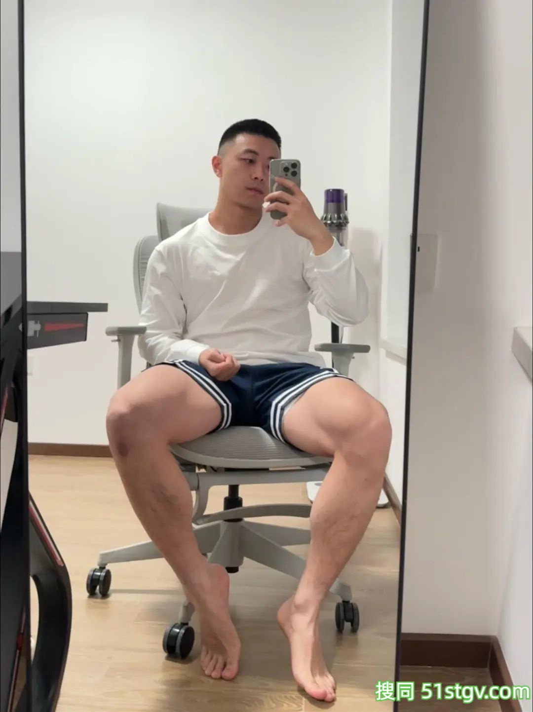 四川的寸头帅哥，大不列dian-51虹马