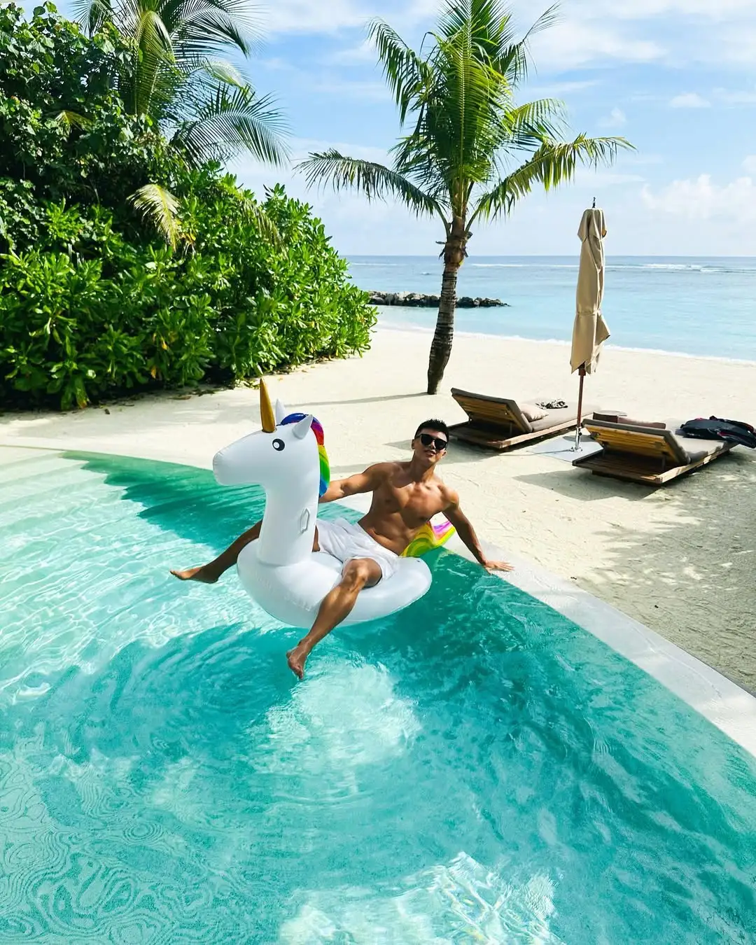 黑皮体育生，泡澡 - 51虹马