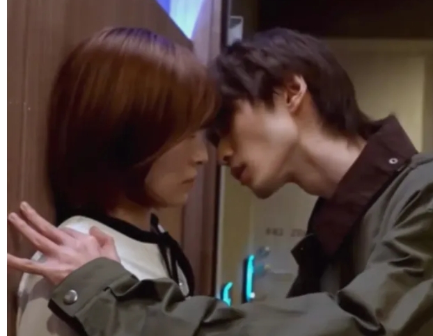 《把老师染成我的颜色》痴情学生x已婚老师，三男一女 - 51虹马