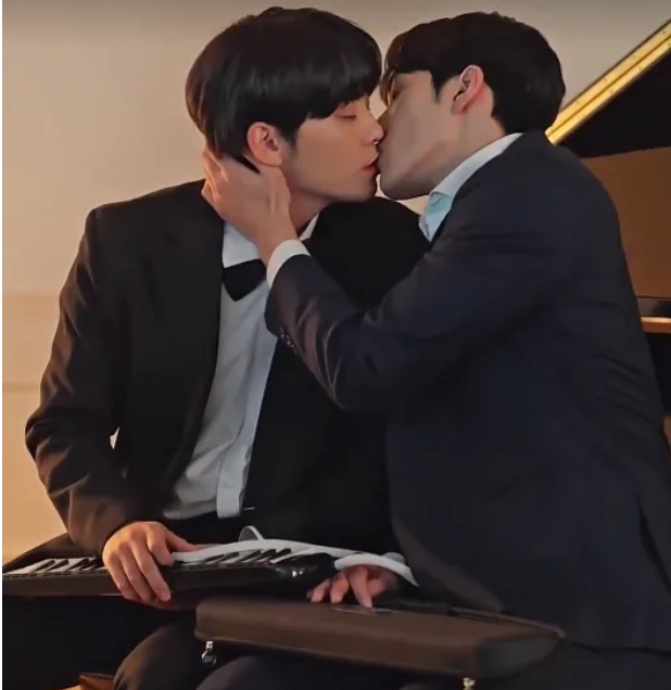 《重音》老师x学生x学生-51虹马