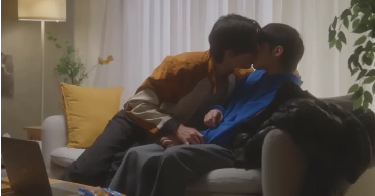 《穿格子衬衫的男人》故事讲述一段由格子衬衫引发的爱情。 - 51虹马