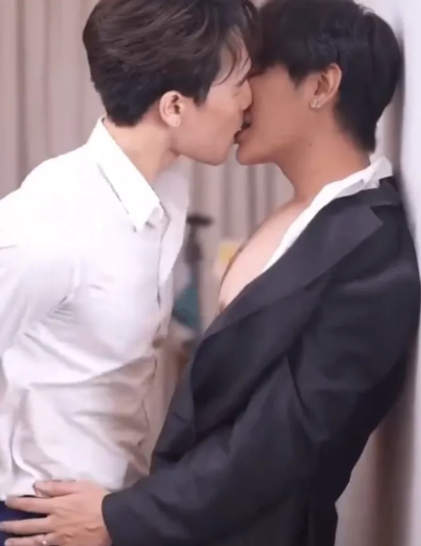 《爱上弟弟的未婚夫》腹黑心机受x深情忠犬攻-51虹马