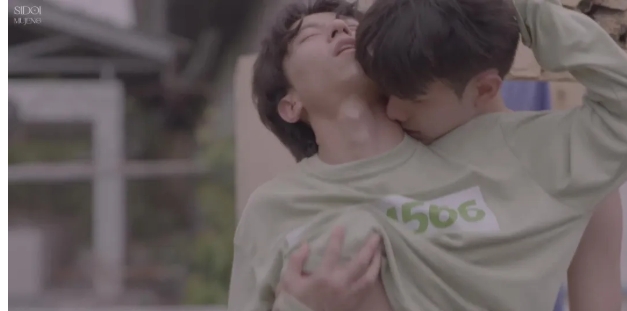 《冬日微暖》监狱里男孩们的故事 - 51虹马