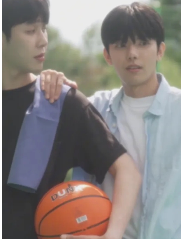 《我男朋友的男朋友》两男一女的感情故事，疯批绿茶攻x不敢出柜受x可怜女友 - 51虹马