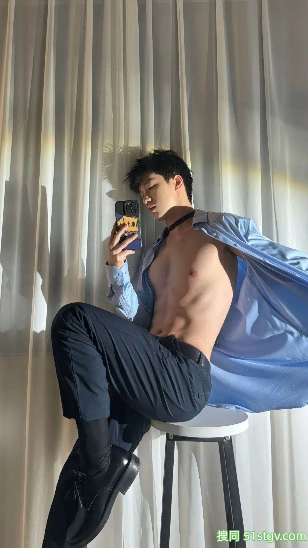 【帅哥图集】正装小哥哥，于航麟 - 51虹马