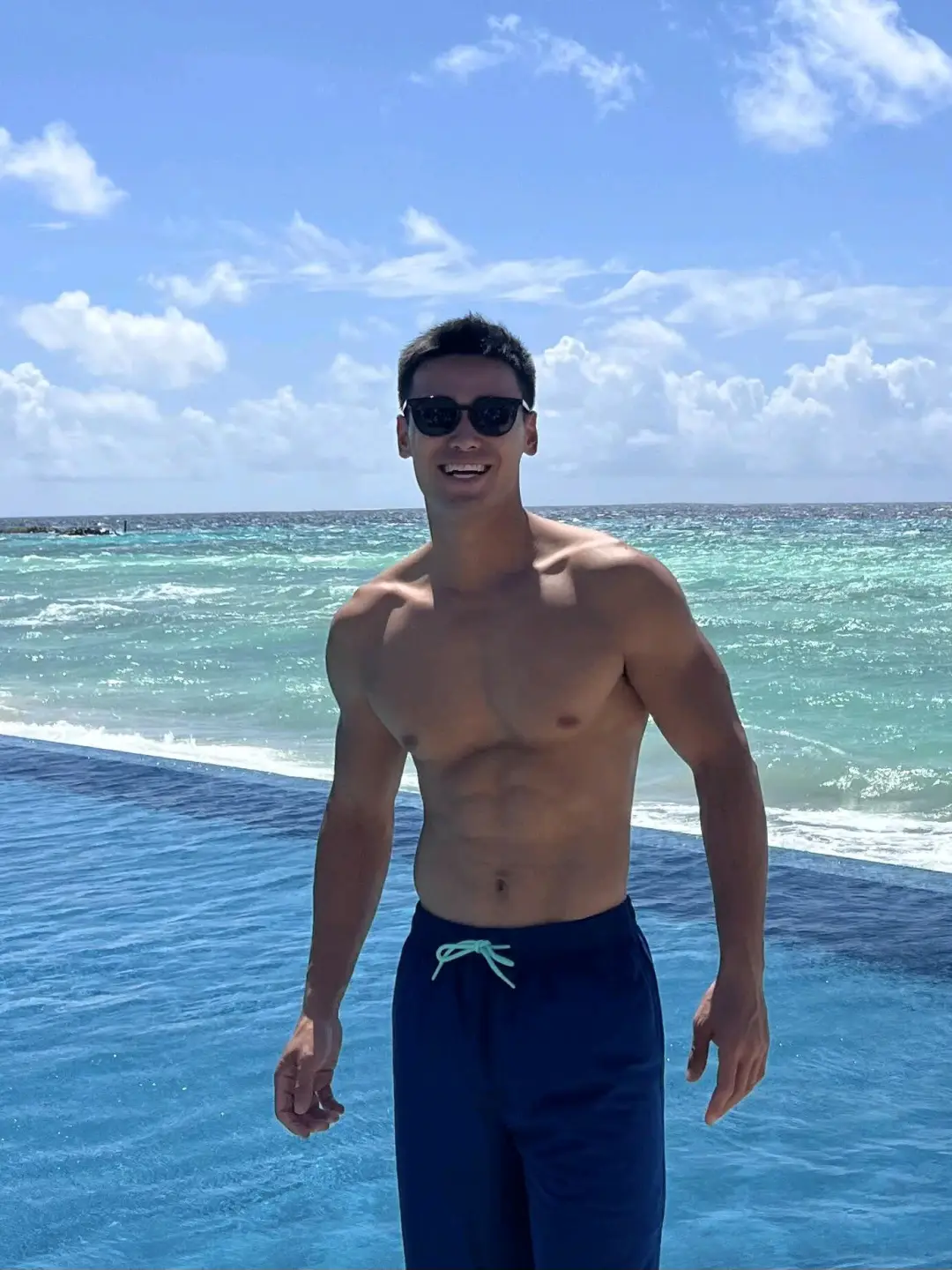 黑皮体育生，憨憨帅帅的小哥哥 - 51虹马